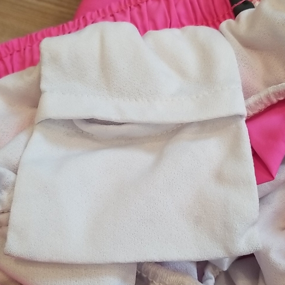 APEX pink athletic shorts 😍 - Picture 9 of 10